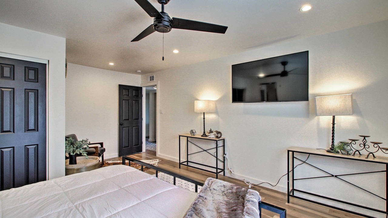 Photo of Bedroom in North Valley