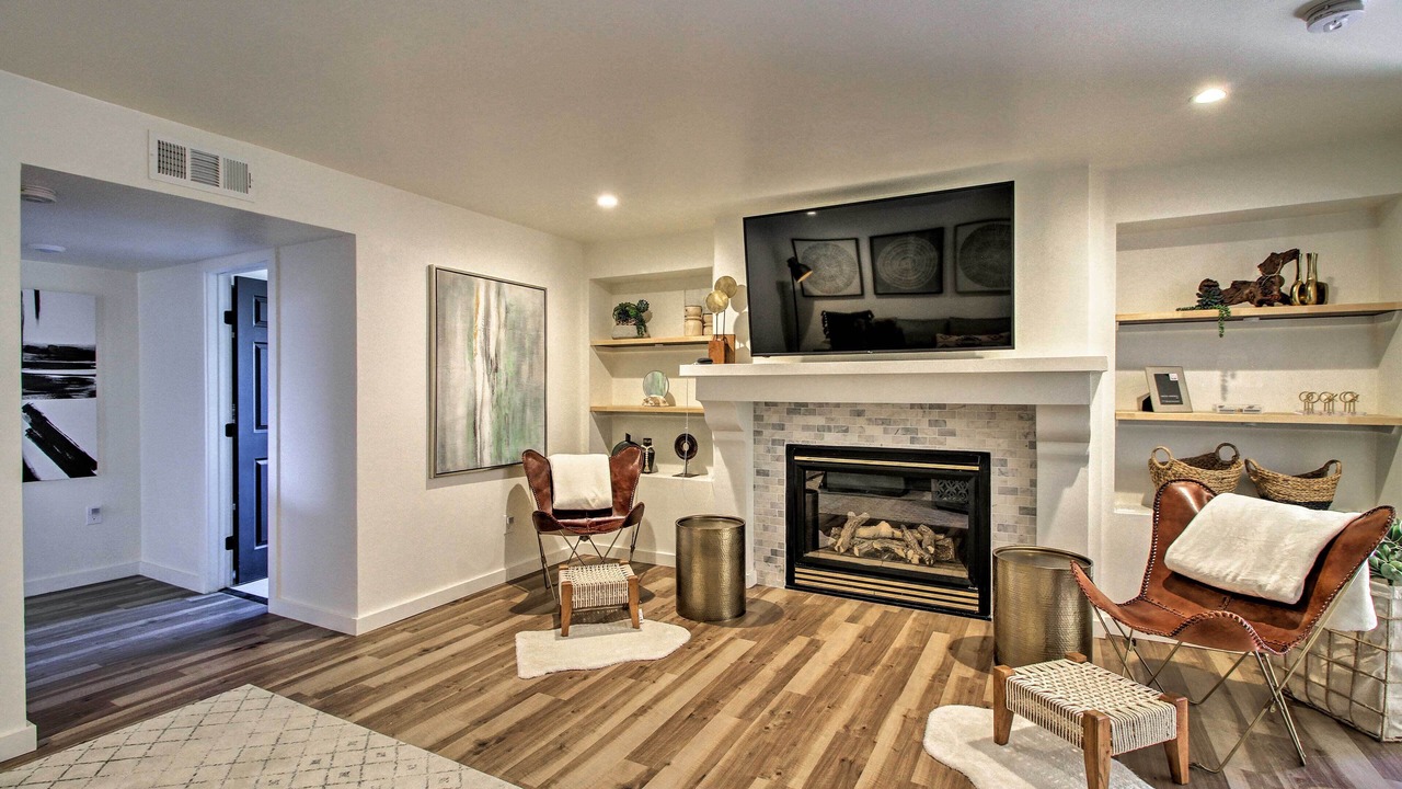 Photo of Livingroom in North Valley