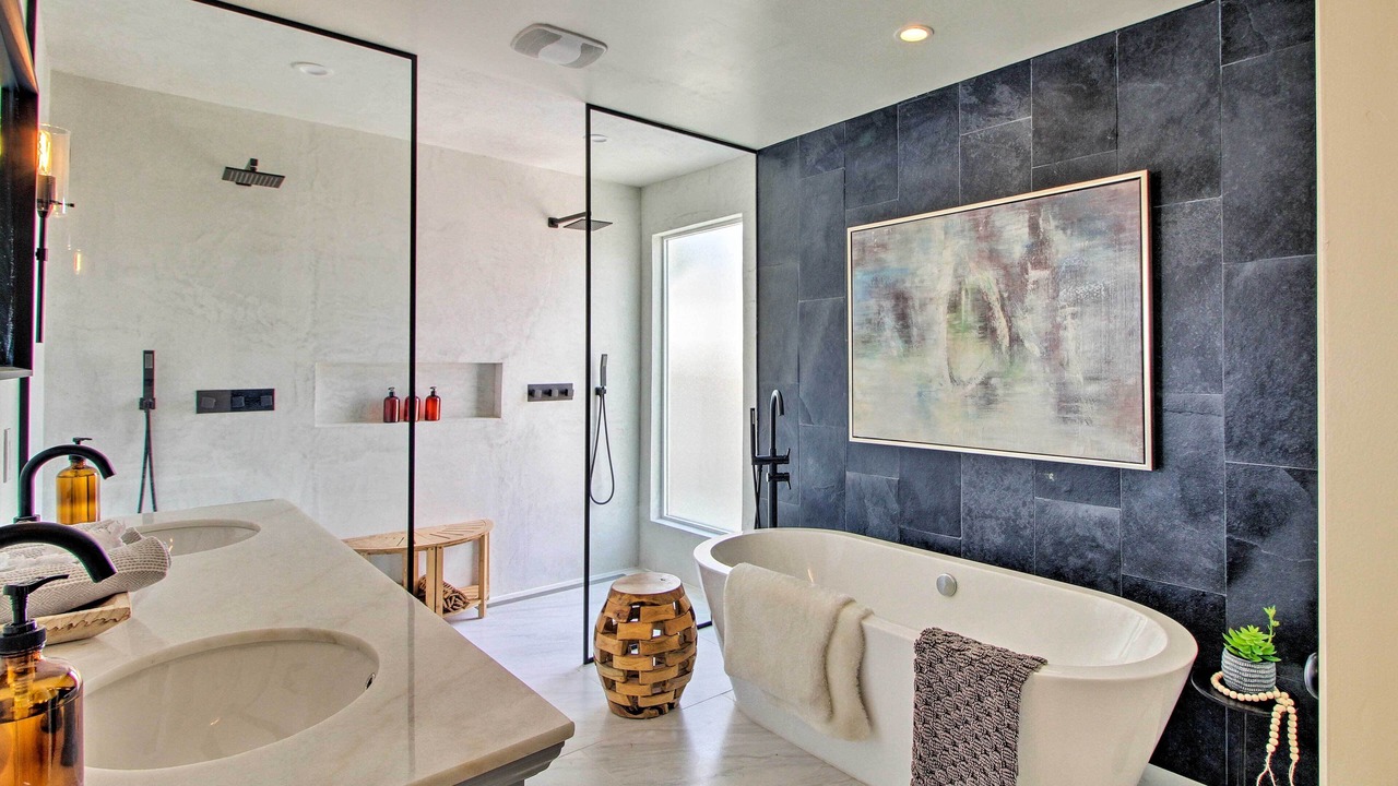 Photo of Bathroom in North Valley