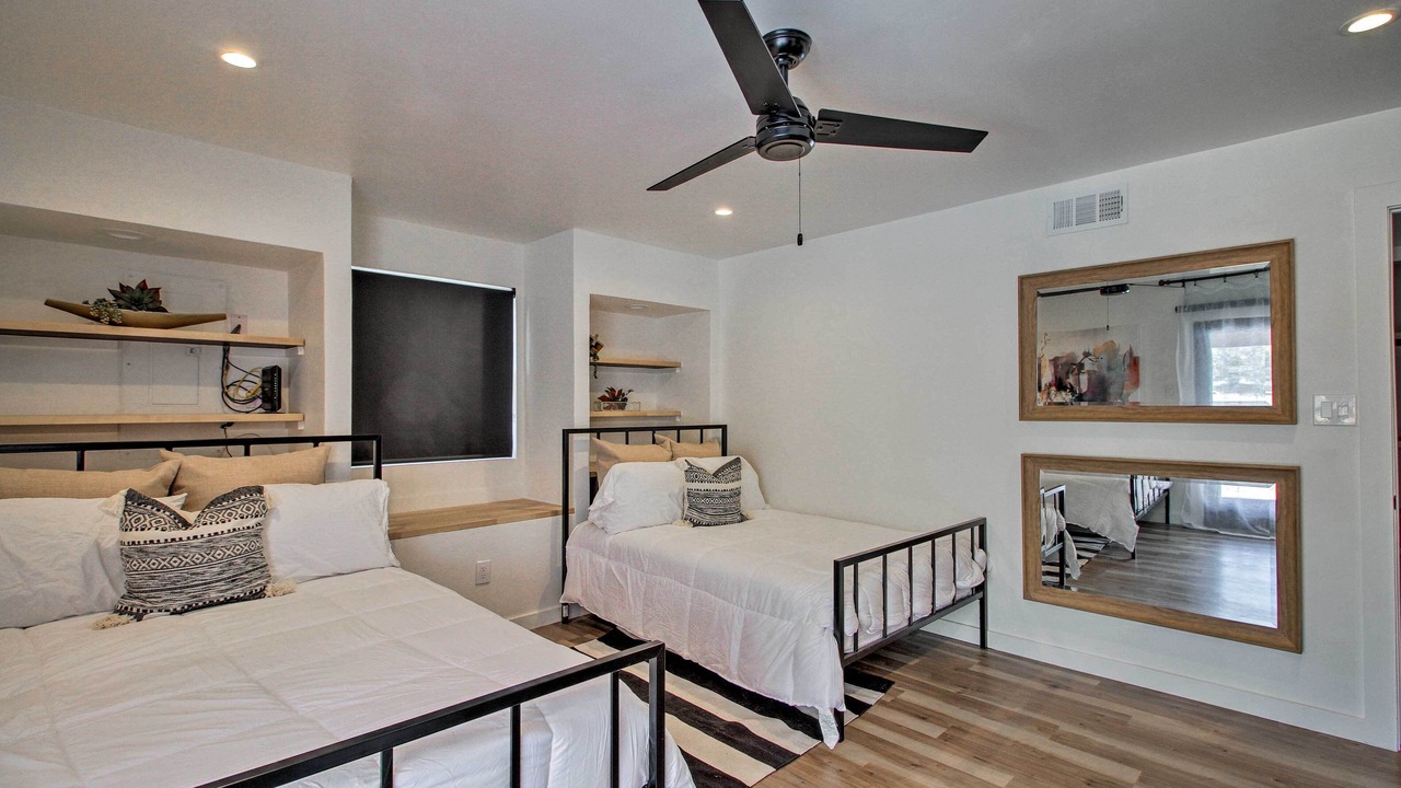 Photo of Bedroom in North Valley