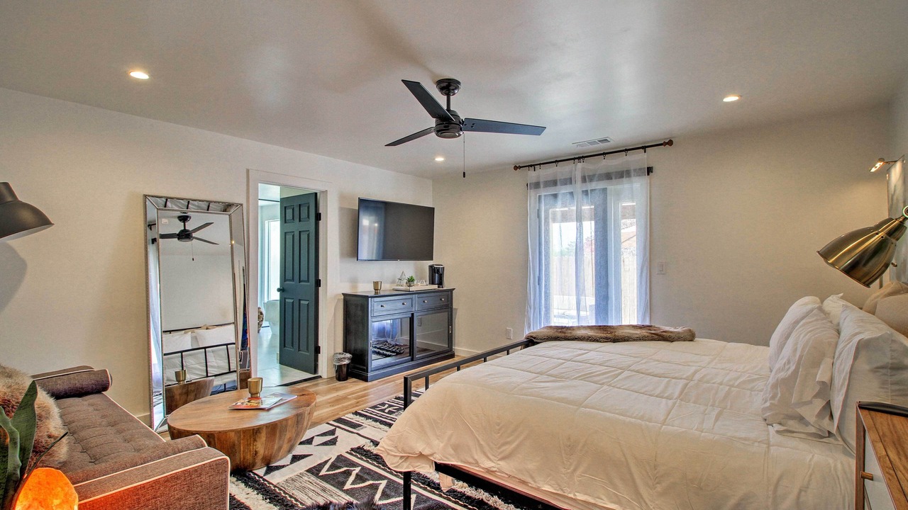 Photo of Bedroom in North Valley