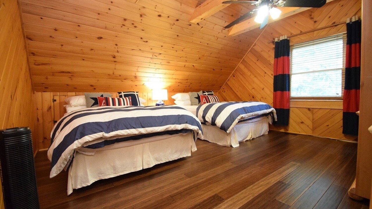 Photo of Bedroom in Webb Lake