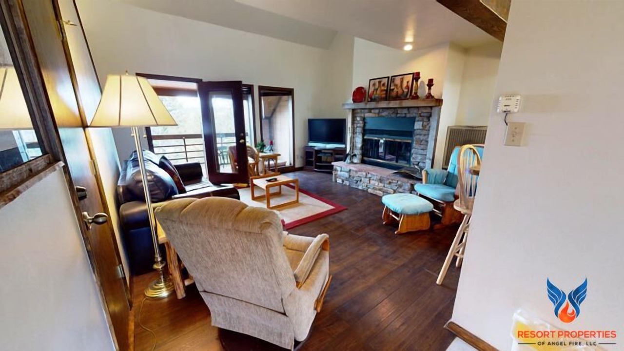 Photo of Livingroom in Angel Fire