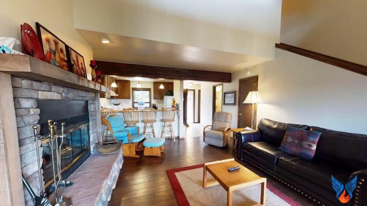 Photo of Livingroom in Angel Fire