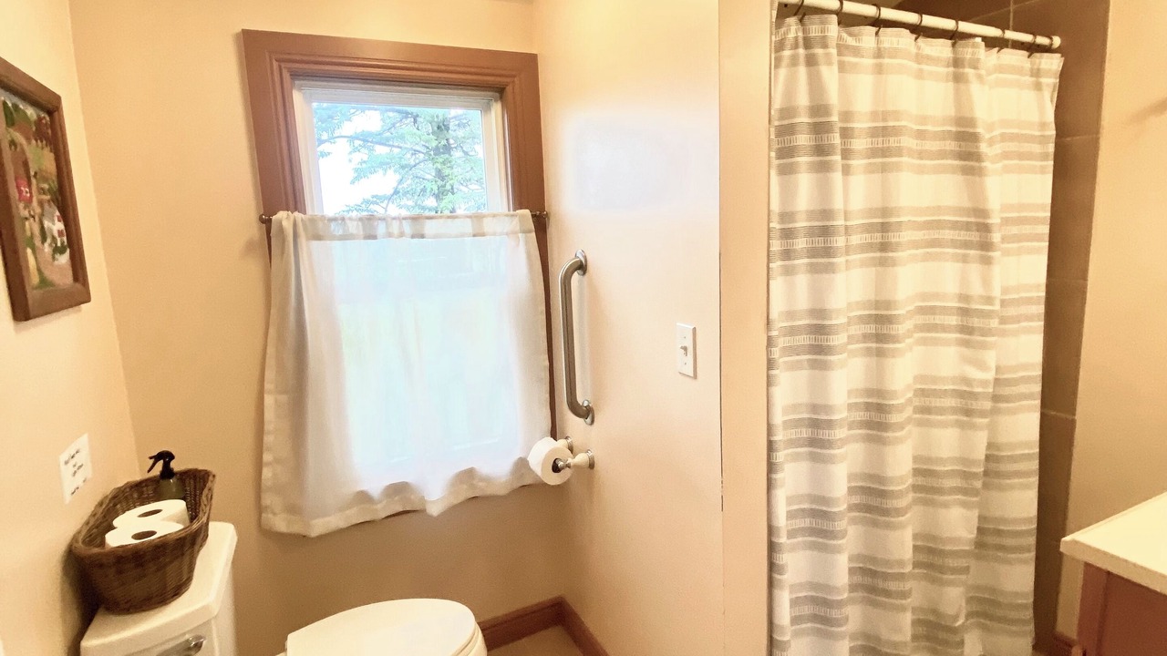 Photo of Bathroom in Peterson