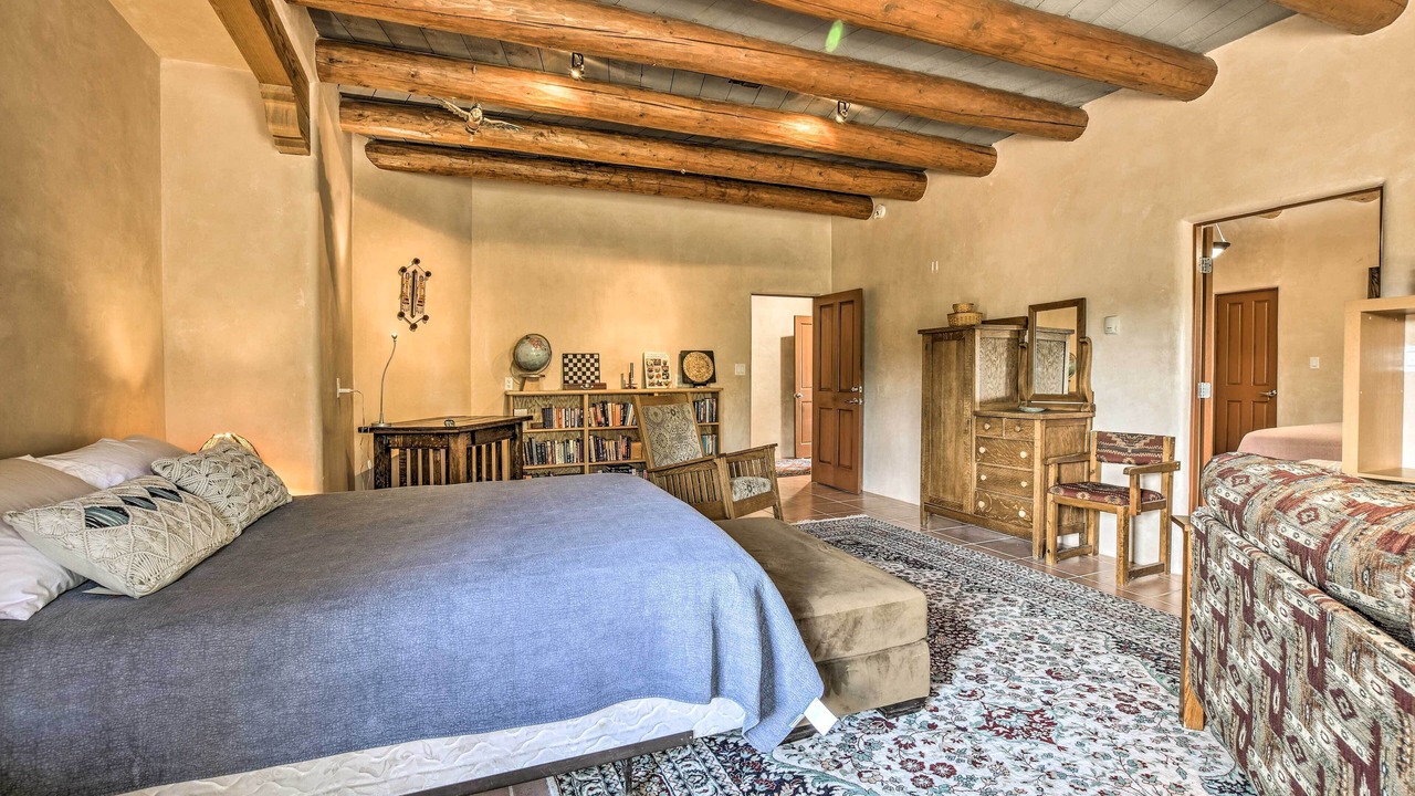 Photo of Bedroom in West Alameda