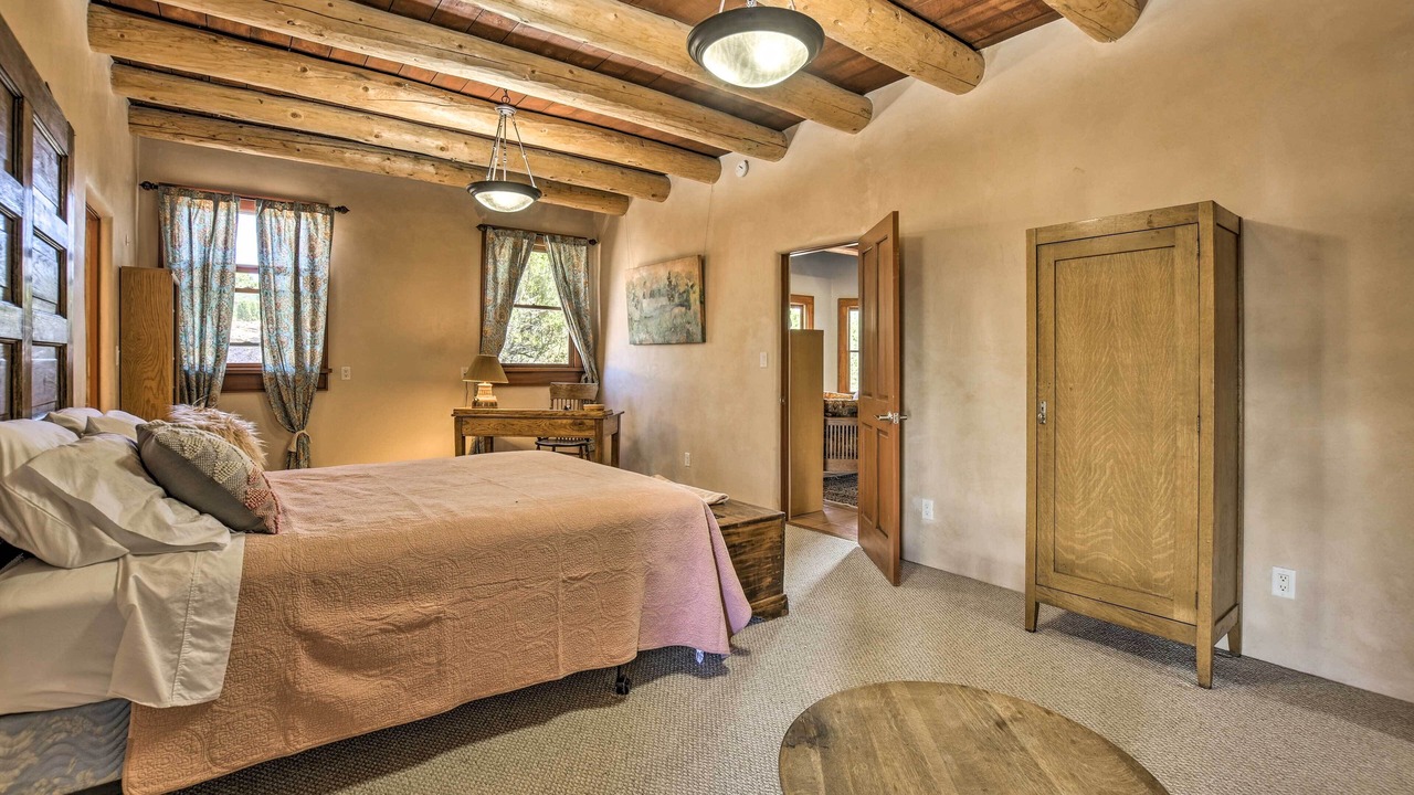 Photo of Bedroom in West Alameda