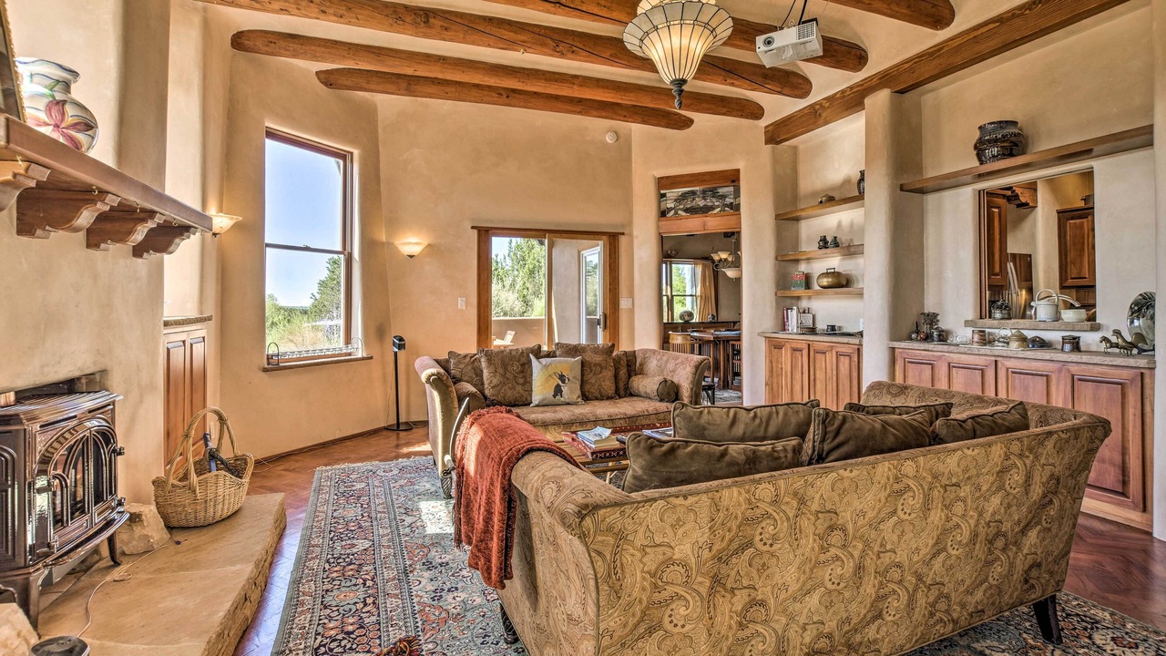 Photo of Livingroom in West Alameda