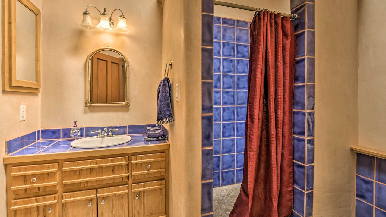Photo of Bathroom in West Alameda