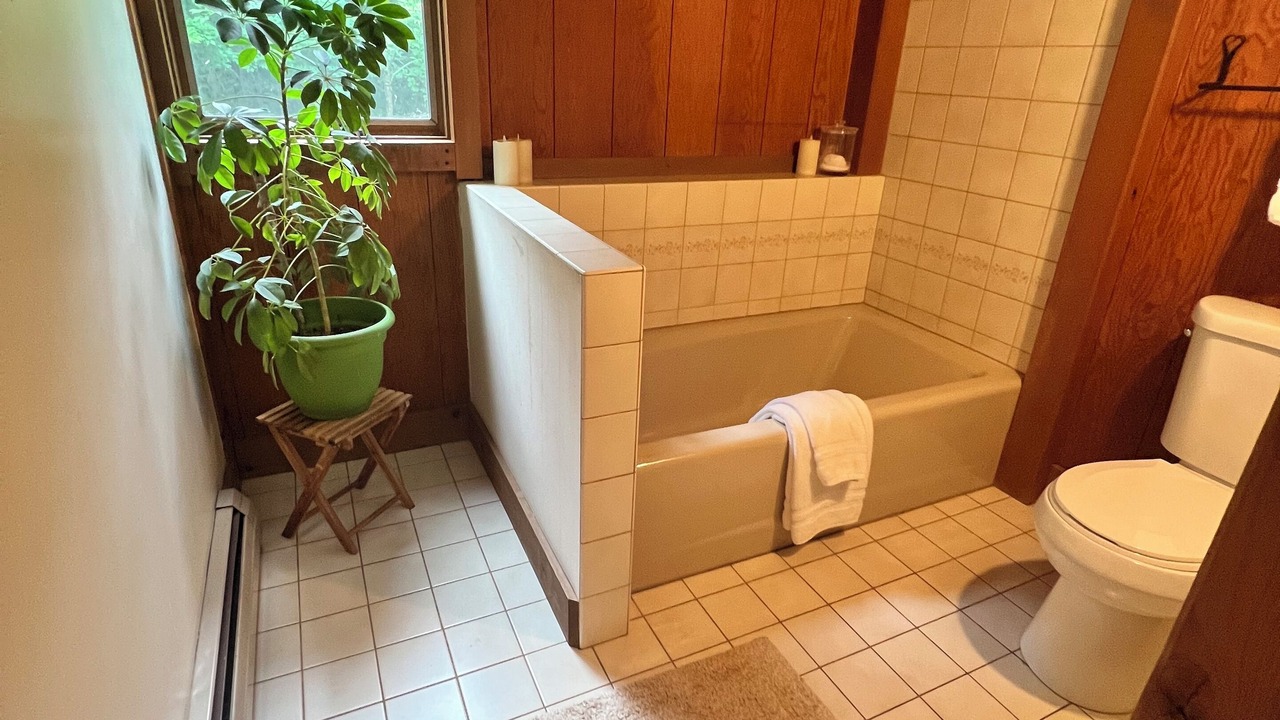 Photo of Bathroom in Stratton and Bromley Ski Areas