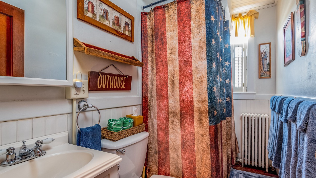 Photo of Bathroom in Gettysburg