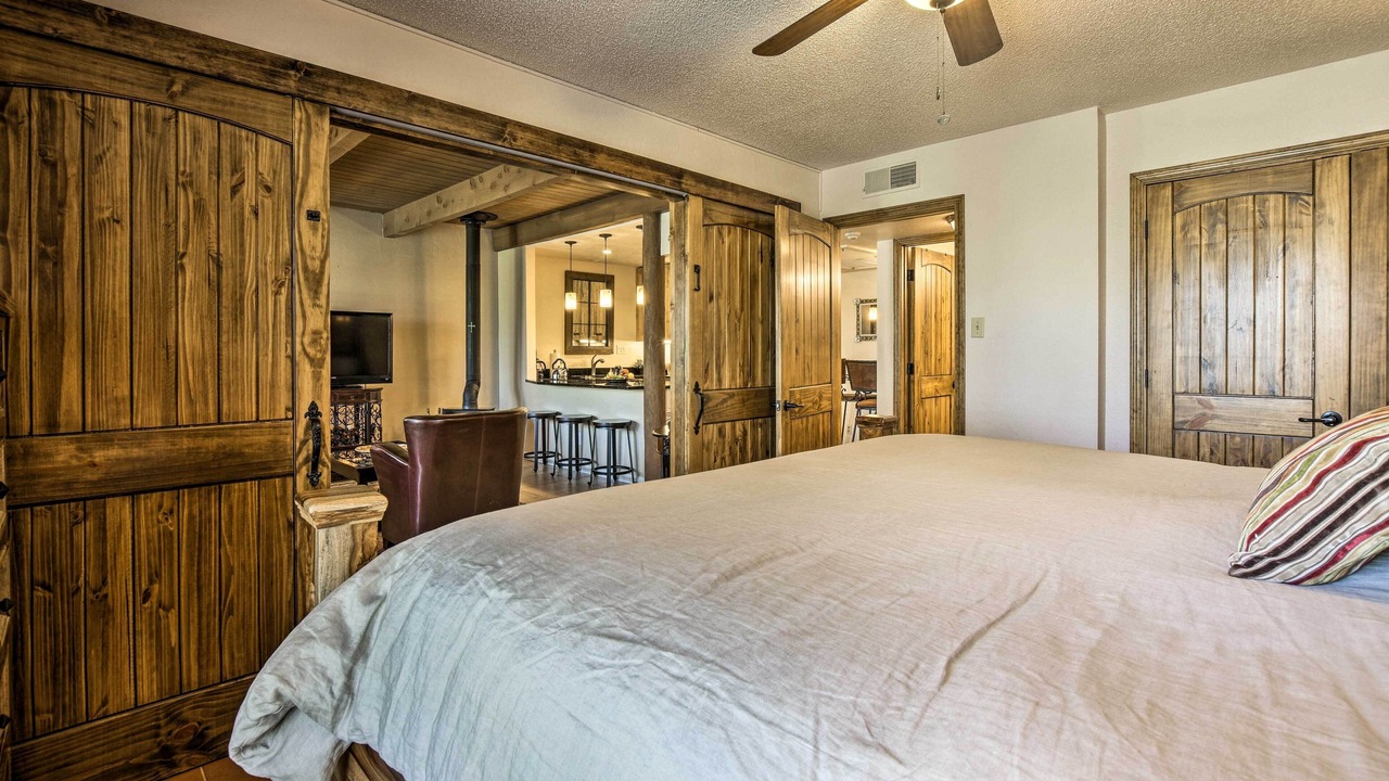 Photo of Bedroom in Northeast Santa Fe