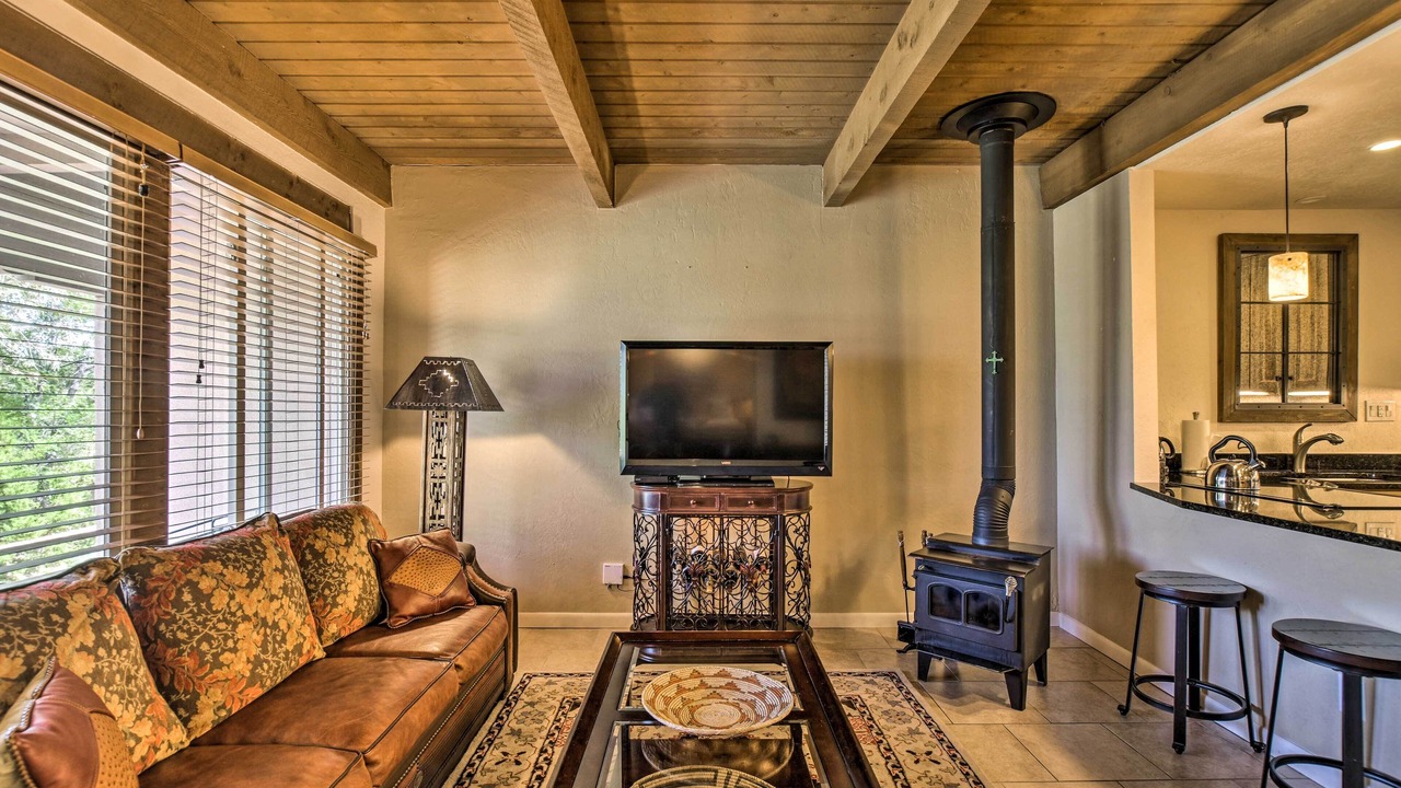 Photo of Bedroom in Northeast Santa Fe