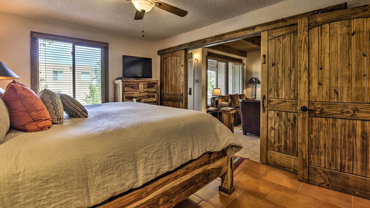 Photo of Bedroom in Northeast Santa Fe