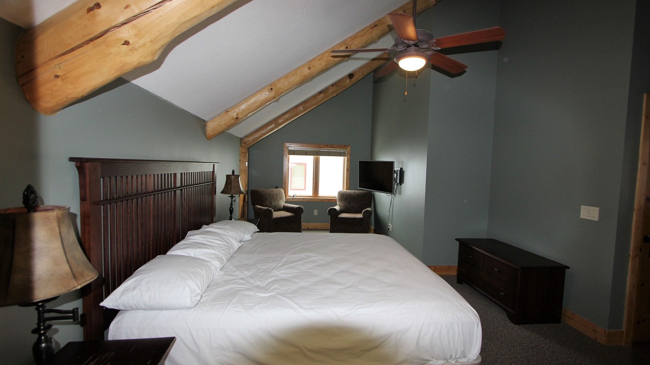 Photo of Bedroom in Crosslake