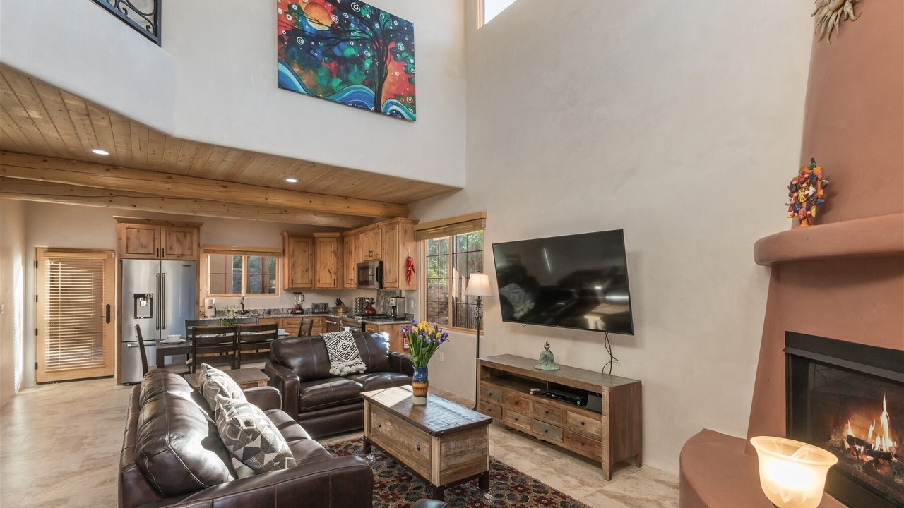 Photo of Livingroom in Northeast Santa Fe