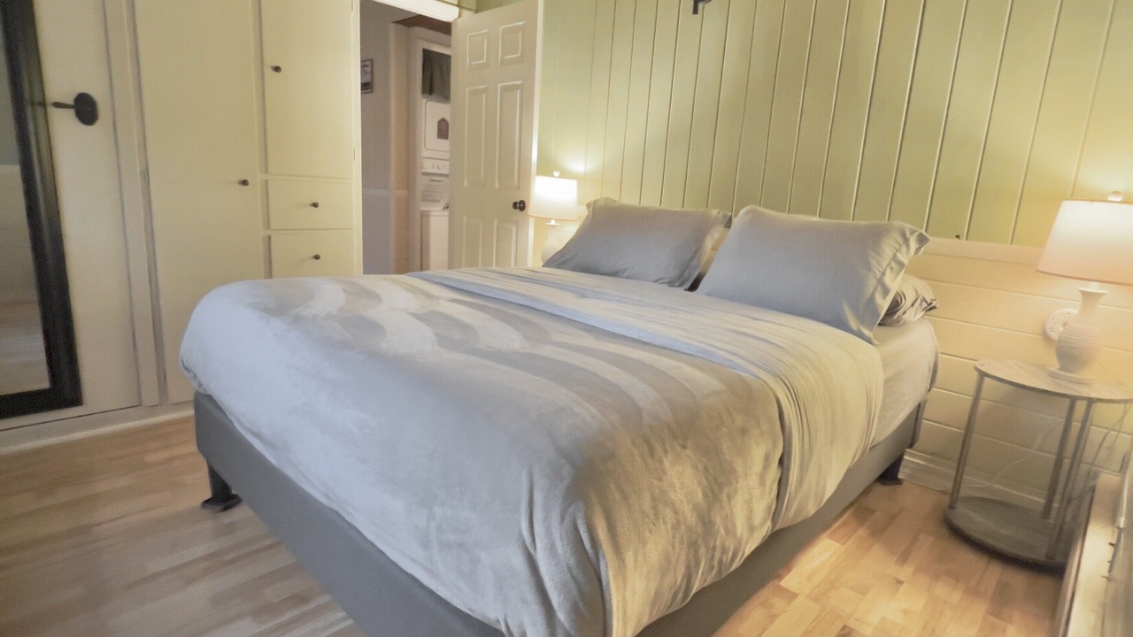Photo of Bedroom in Breezy Point