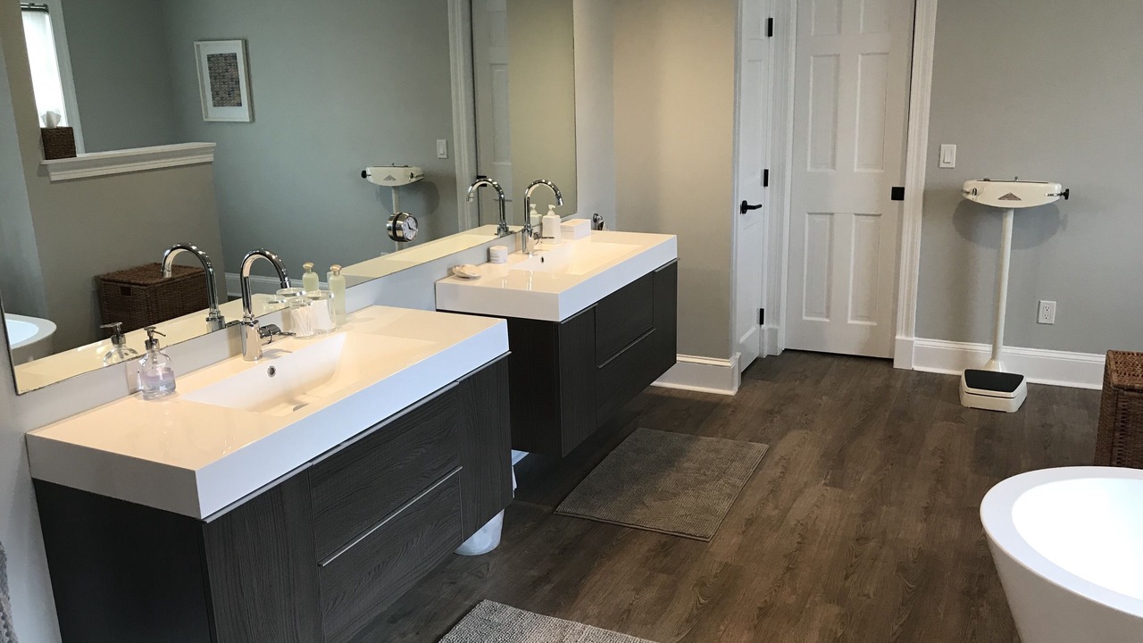 Photo of Bathroom in Town of Washington