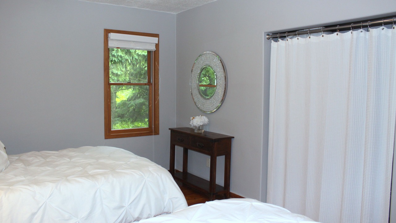 Photo of Bedroom in Forest Junction