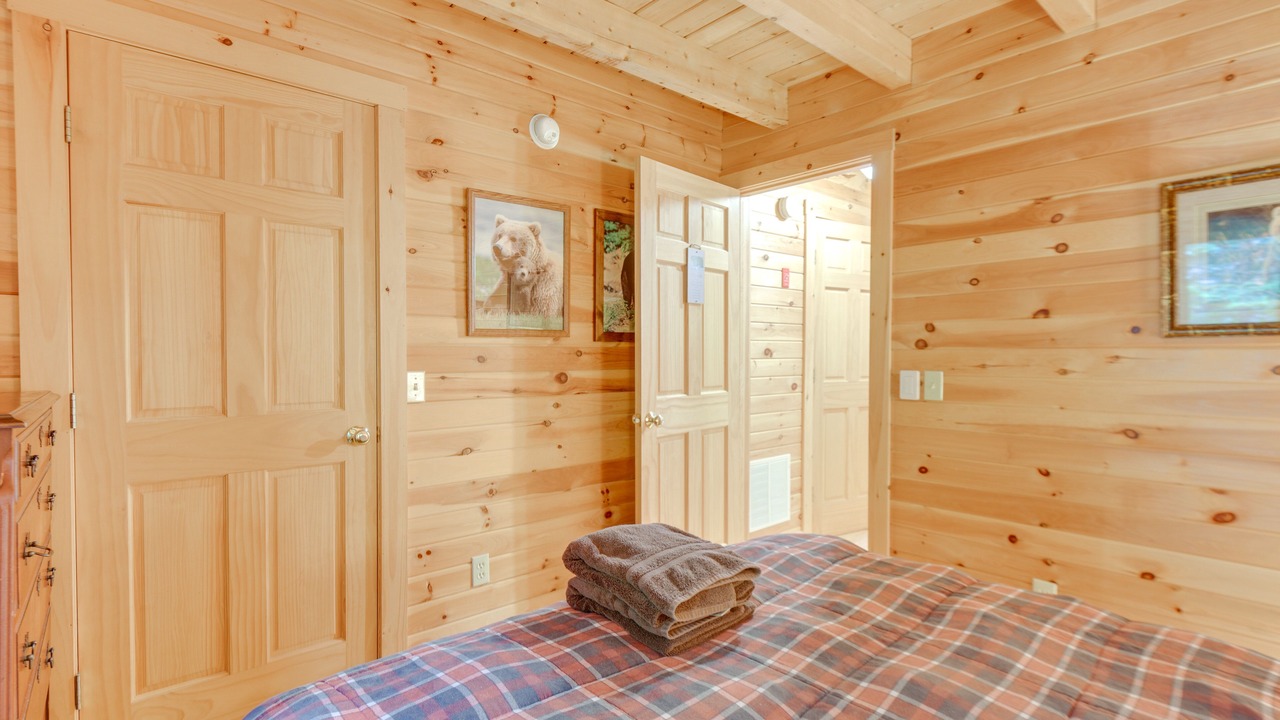 Photo of Bedroom in Conway