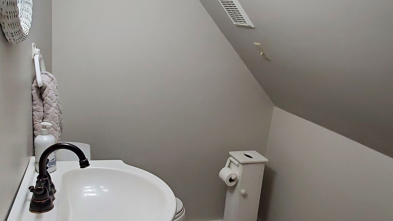Photo of Bathroom in Sherwood Forest