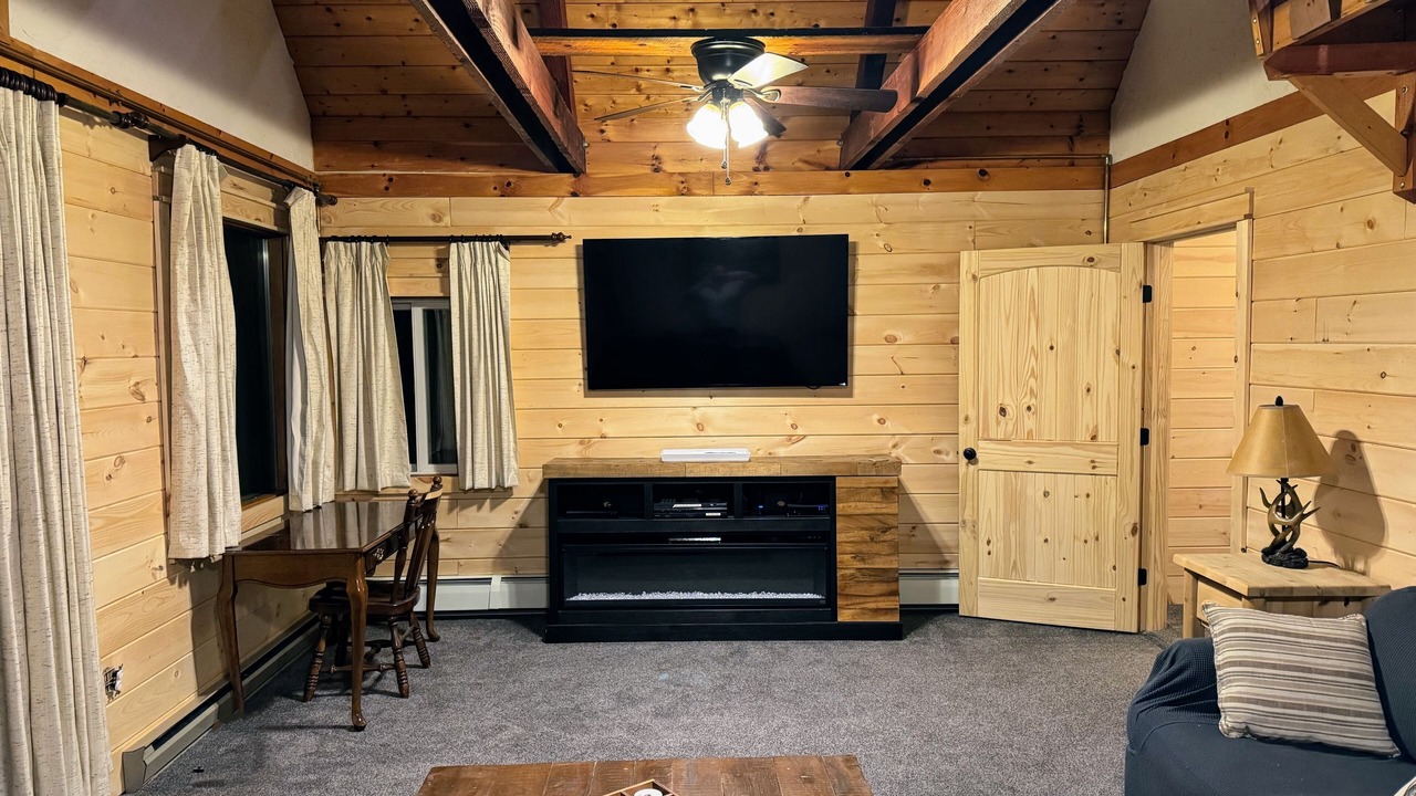 Photo of Livingroom in Jay