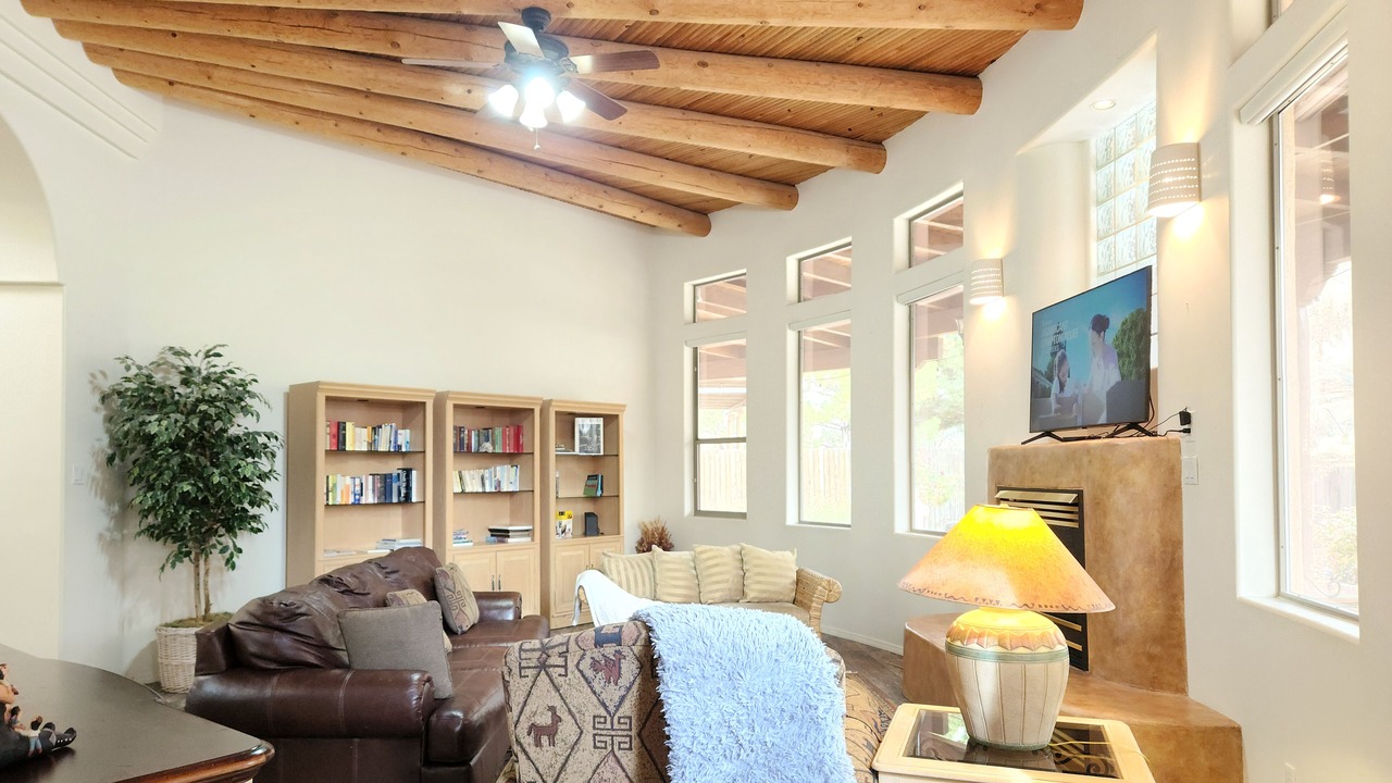 Photo of Livingroom in Sandia Heights South