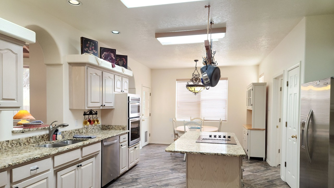 Photo of Kitchen in Sandia Heights South