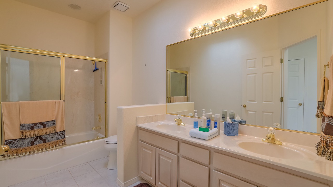Photo of Bathroom in Sandia Heights South
