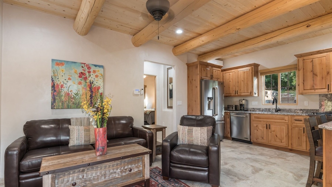 Photo of Livingroom in Northeast Santa Fe
