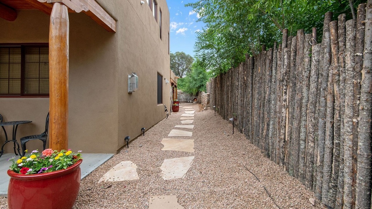 Photo of Others in Northeast Santa Fe