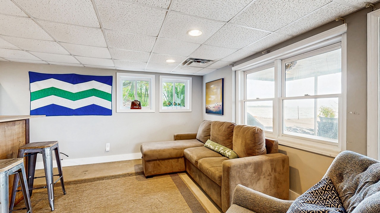 Photo of Livingroom in Malletts Bay