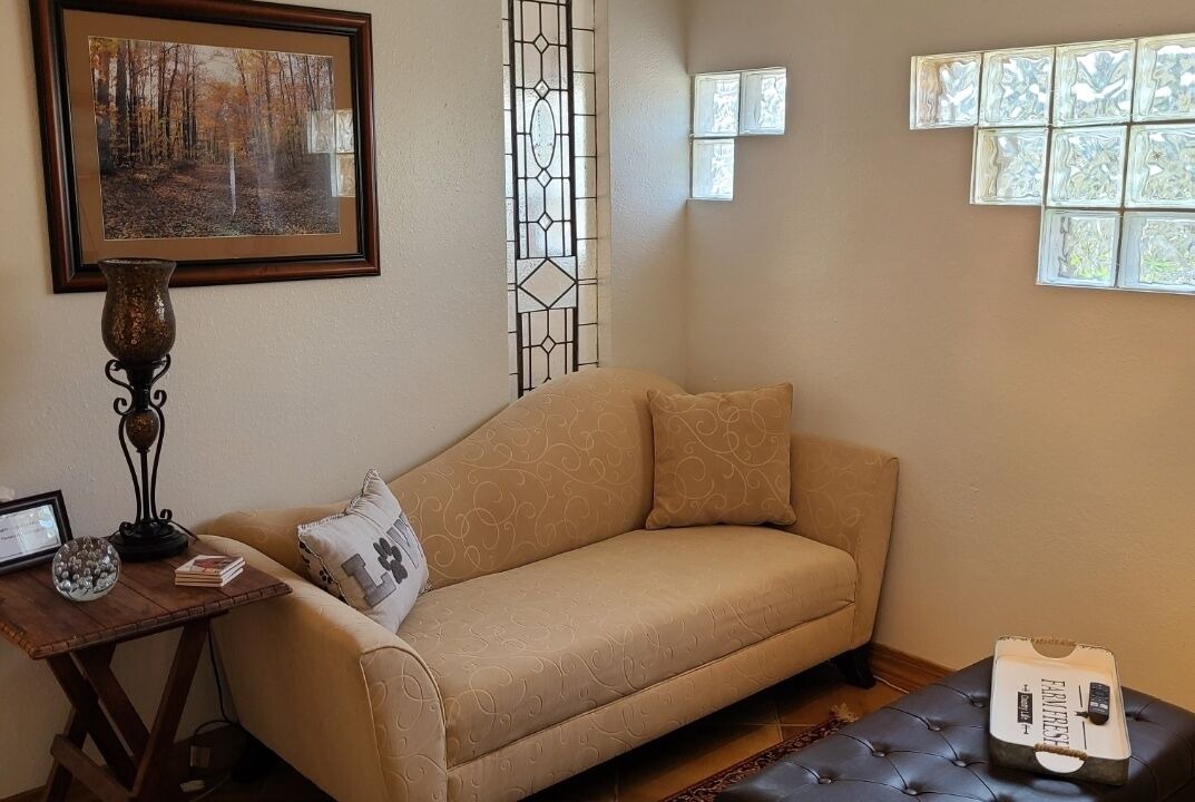 Photo of Livingroom in Los Ranchos de Albuquerque