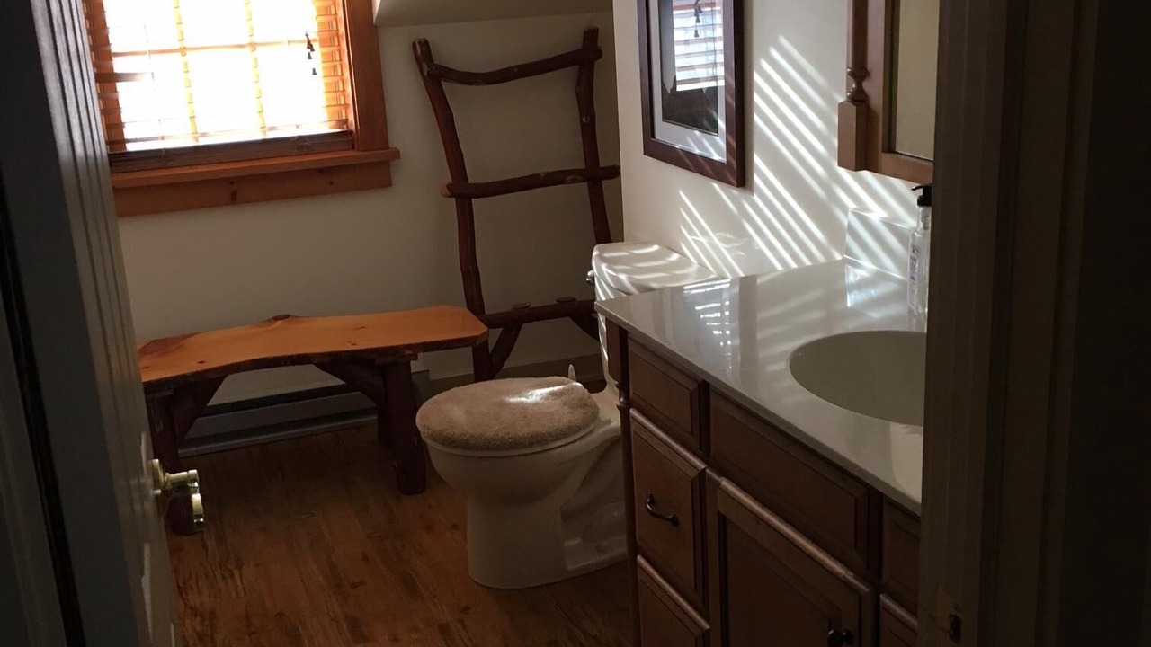 Photo of Bathroom in Hillcrest