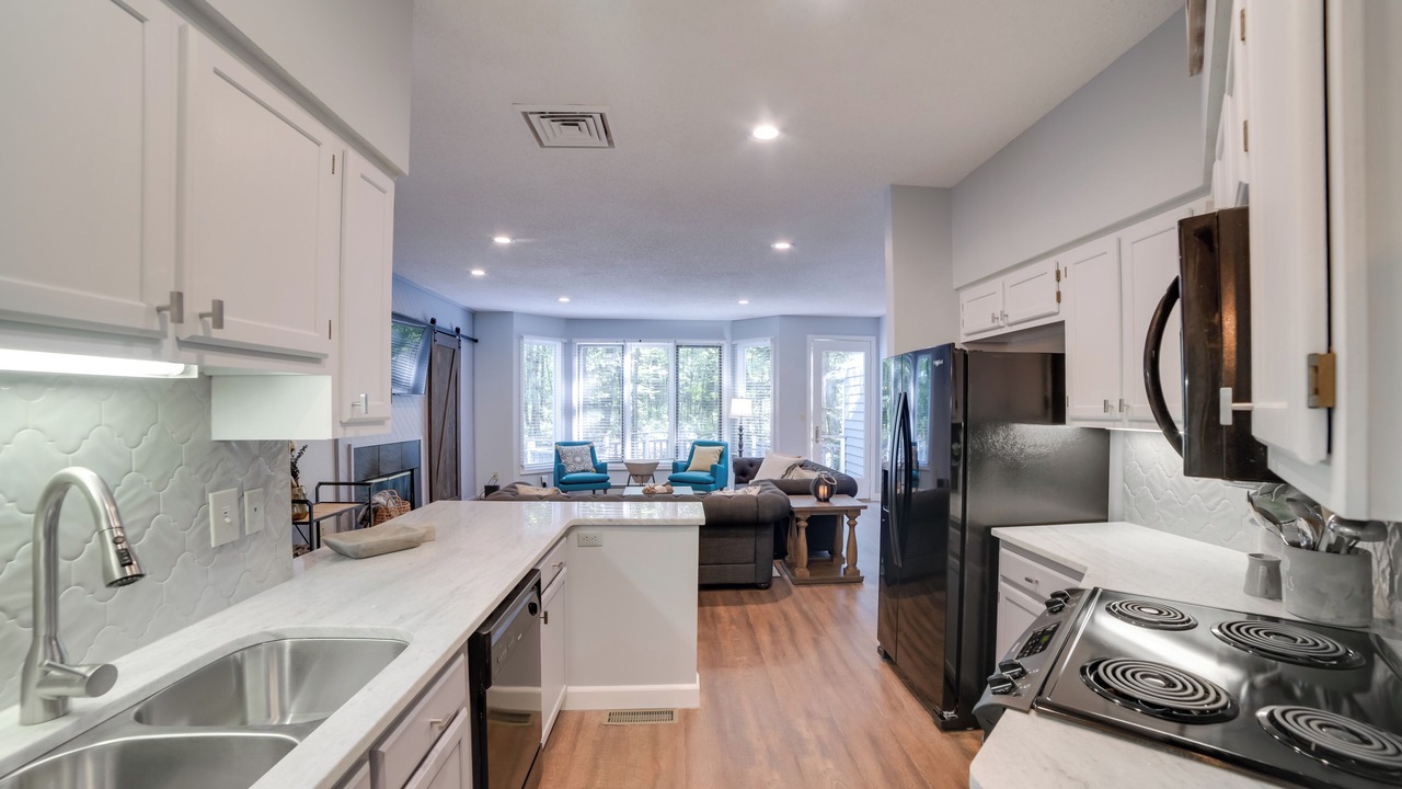 Photo of Kitchen in Roseland