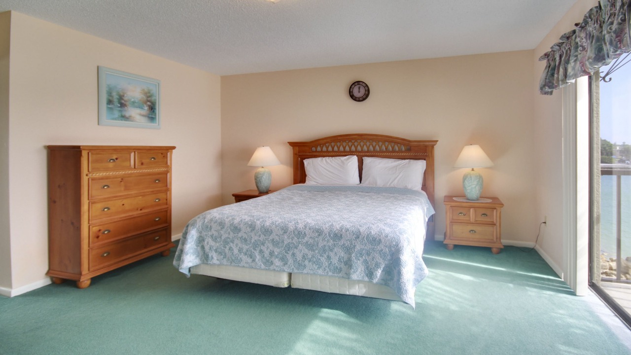 Photo of Bedroom in Sunset Beach