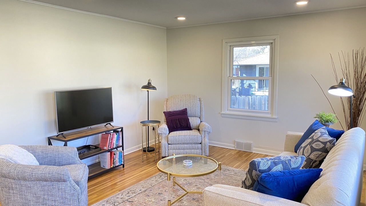 Photo of Livingroom in Rochester
