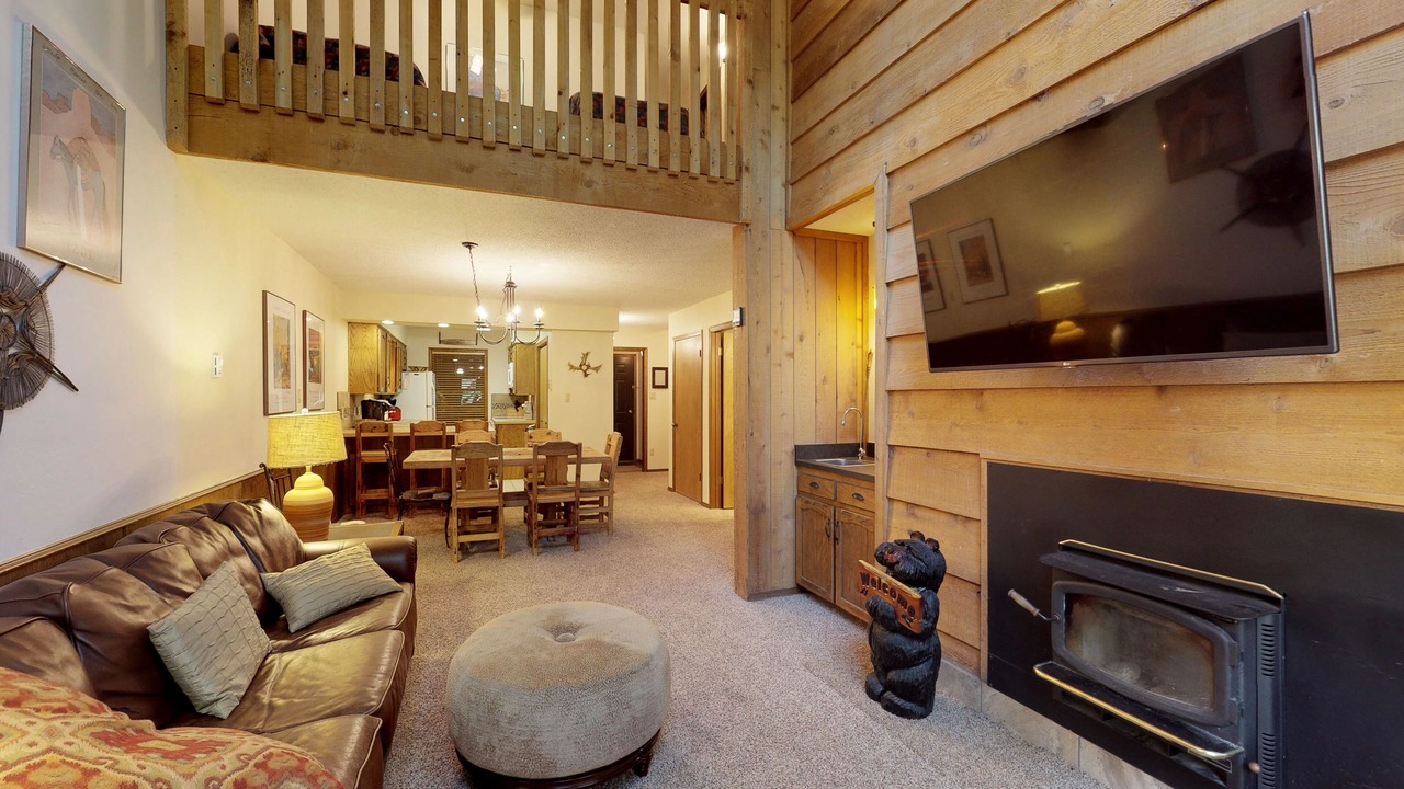 Photo of Livingroom in Angel Fire