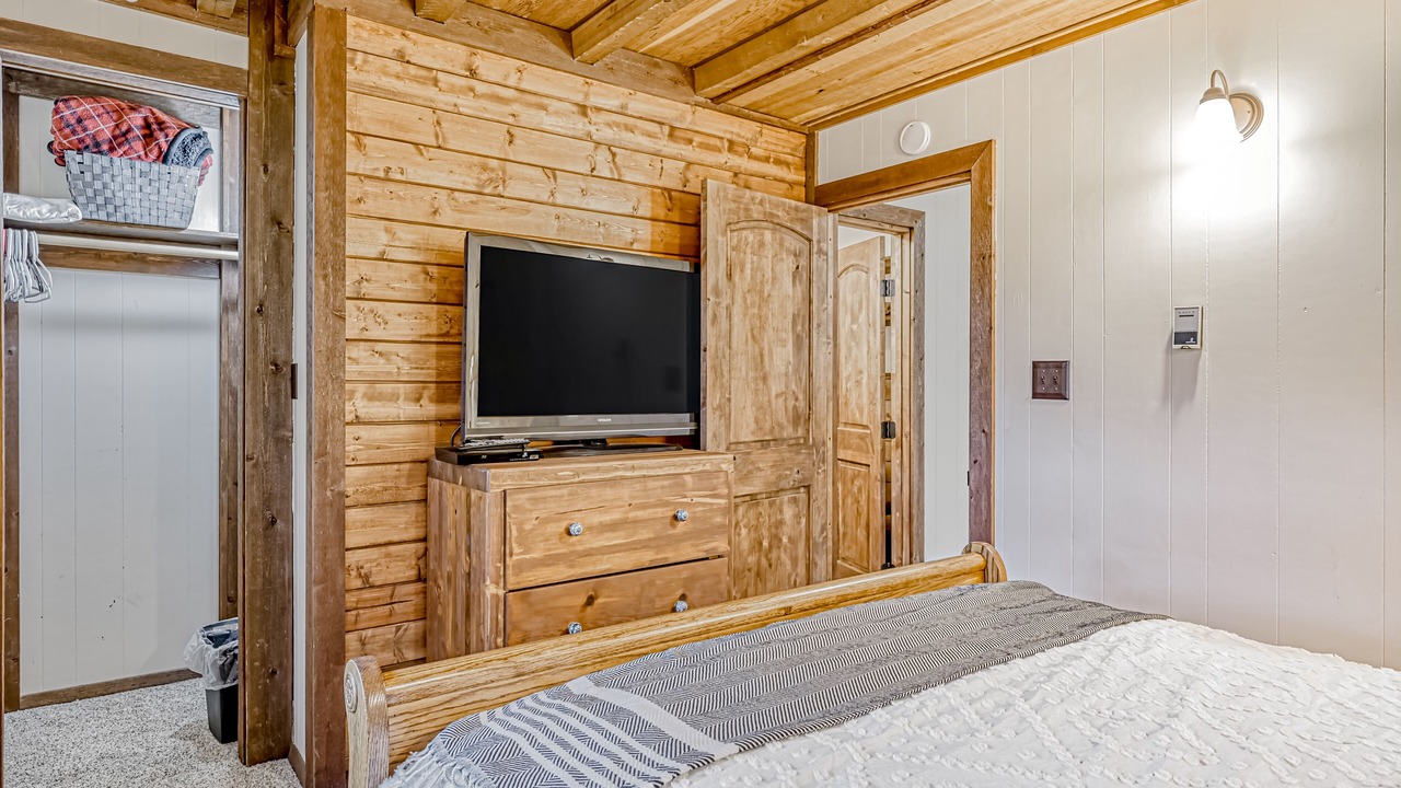 Photo of Bedroom in Angel Fire
