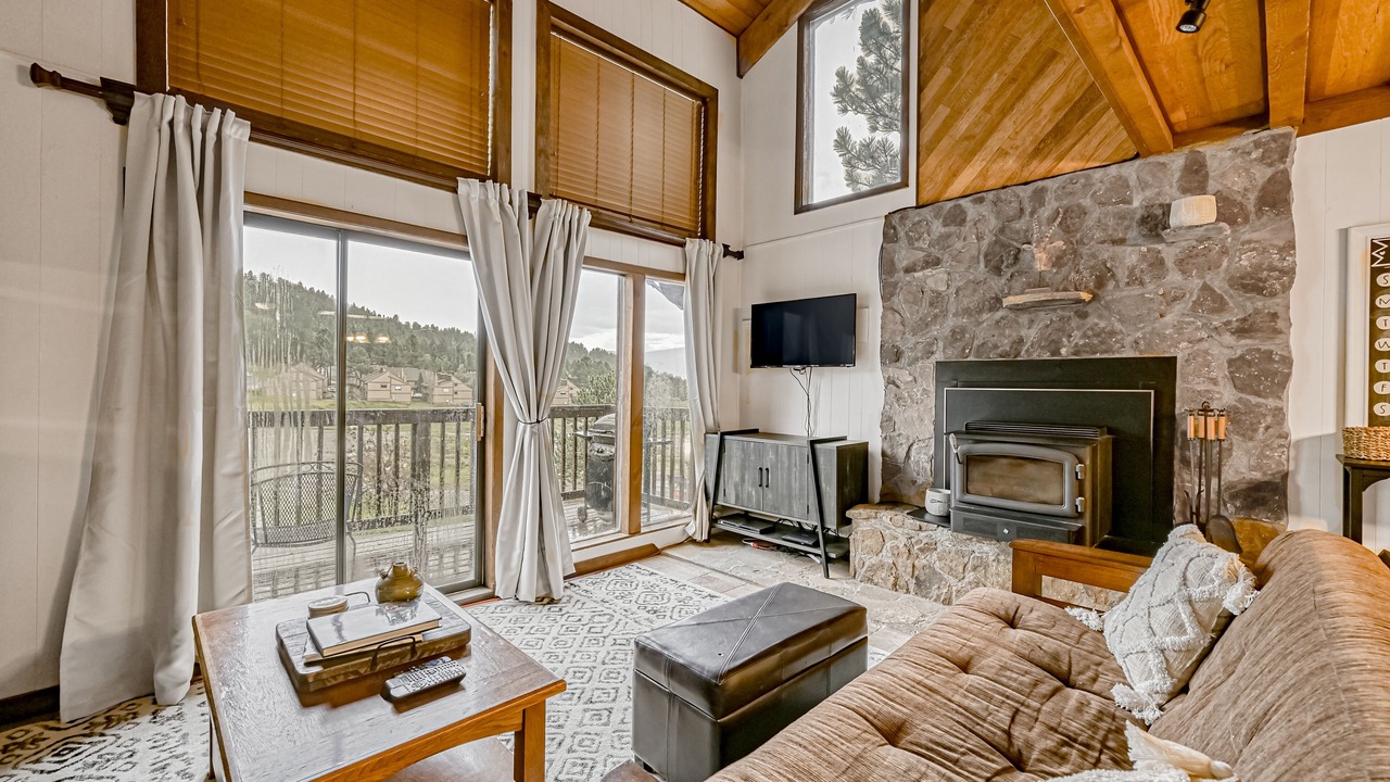 Photo of Livingroom in Angel Fire