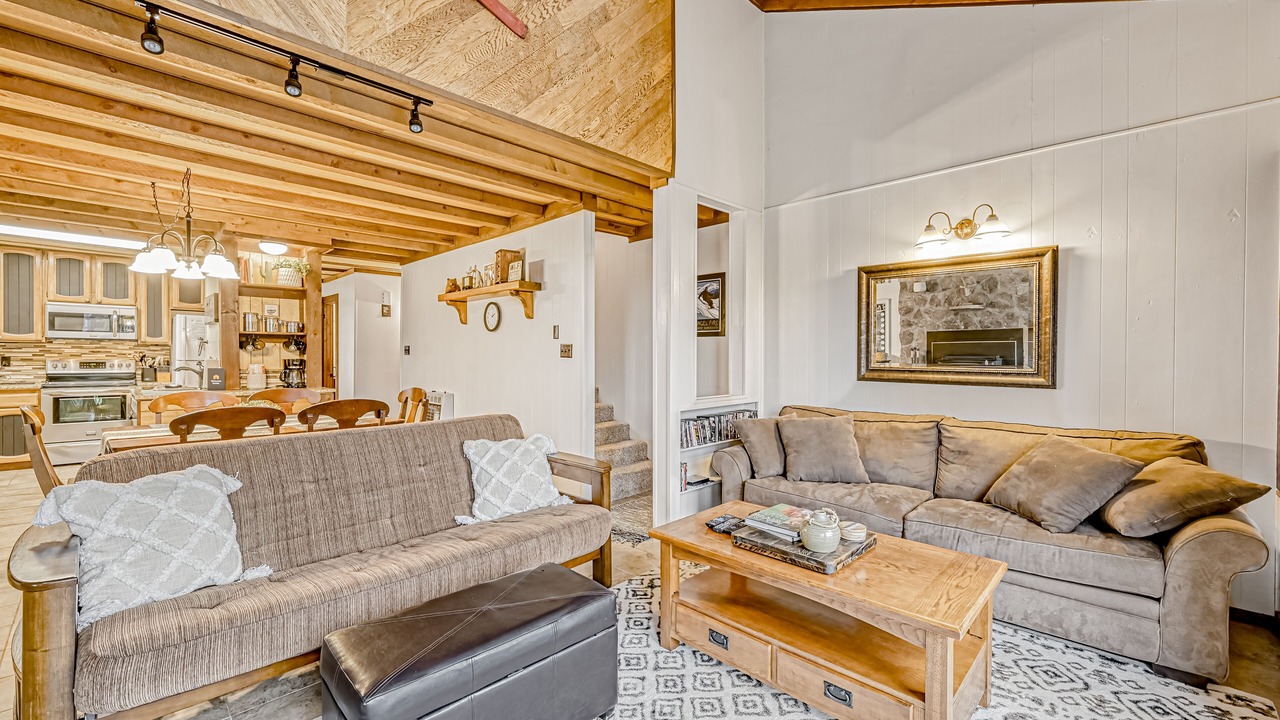 Photo of Livingroom in Angel Fire