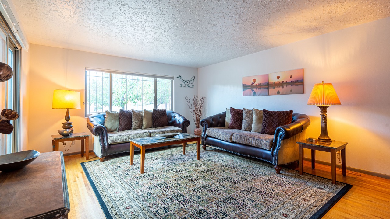 Photo of Livingroom in Nob Hill