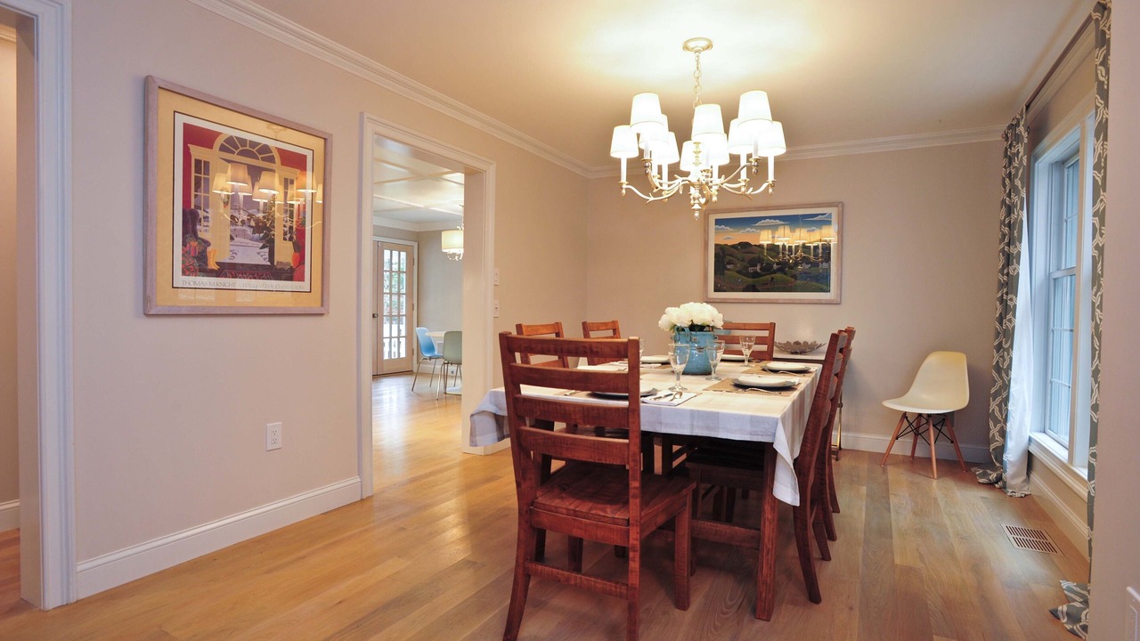 Photo of Bedroom in Lakeside