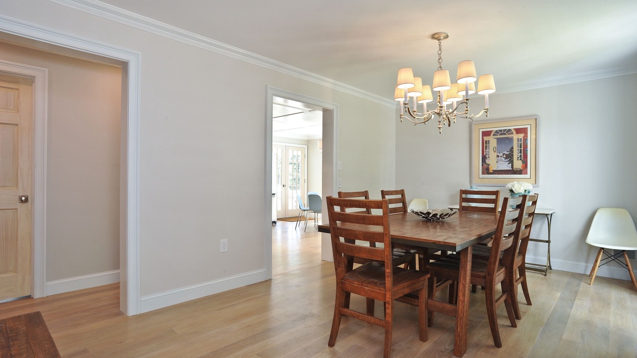 Photo of Bedroom in Lakeside