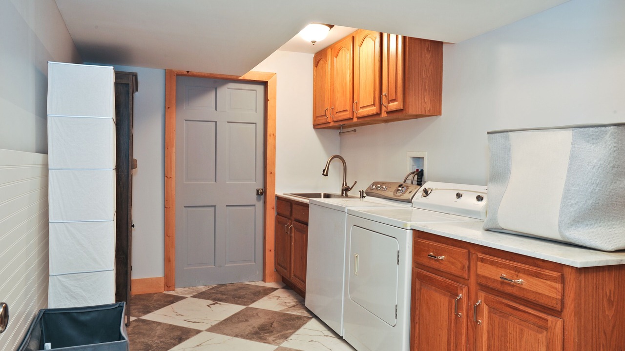 Photo of Bedroom in Lakeside