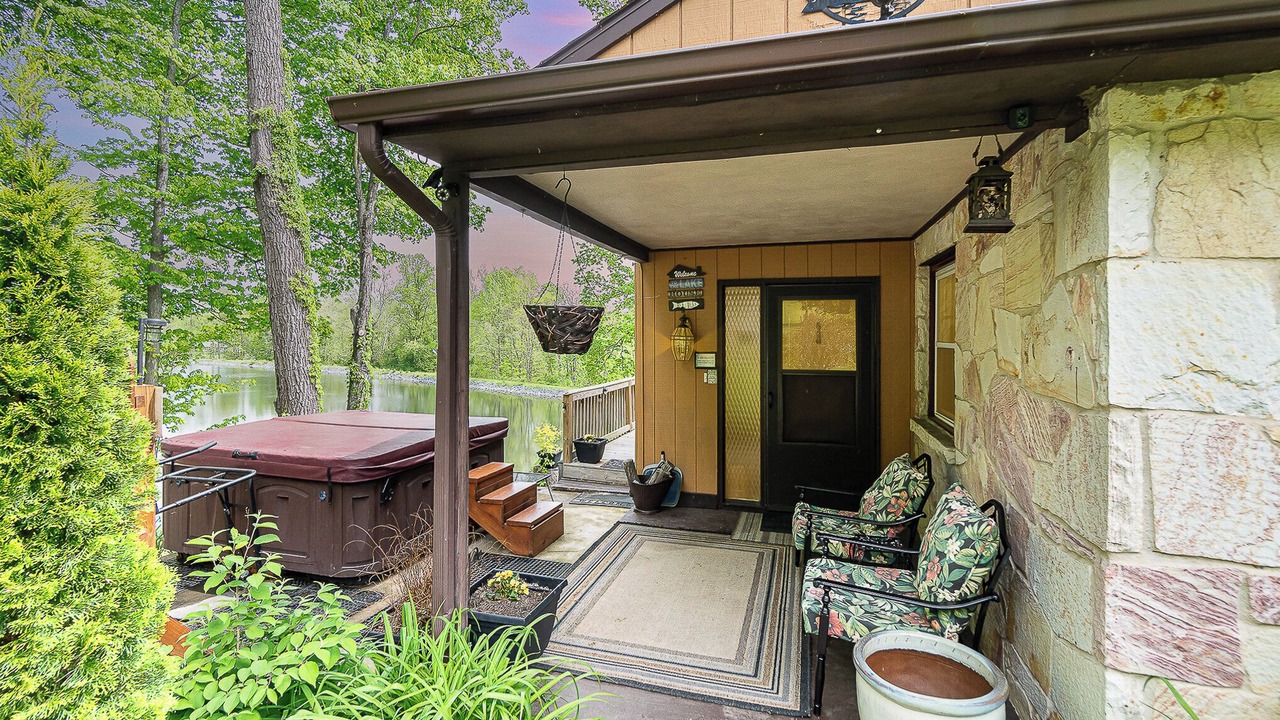 Photo of Patio Balcony in Carroll Valley