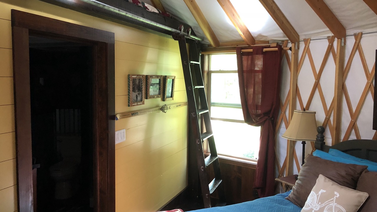 Photo of Bedroom in Cable
