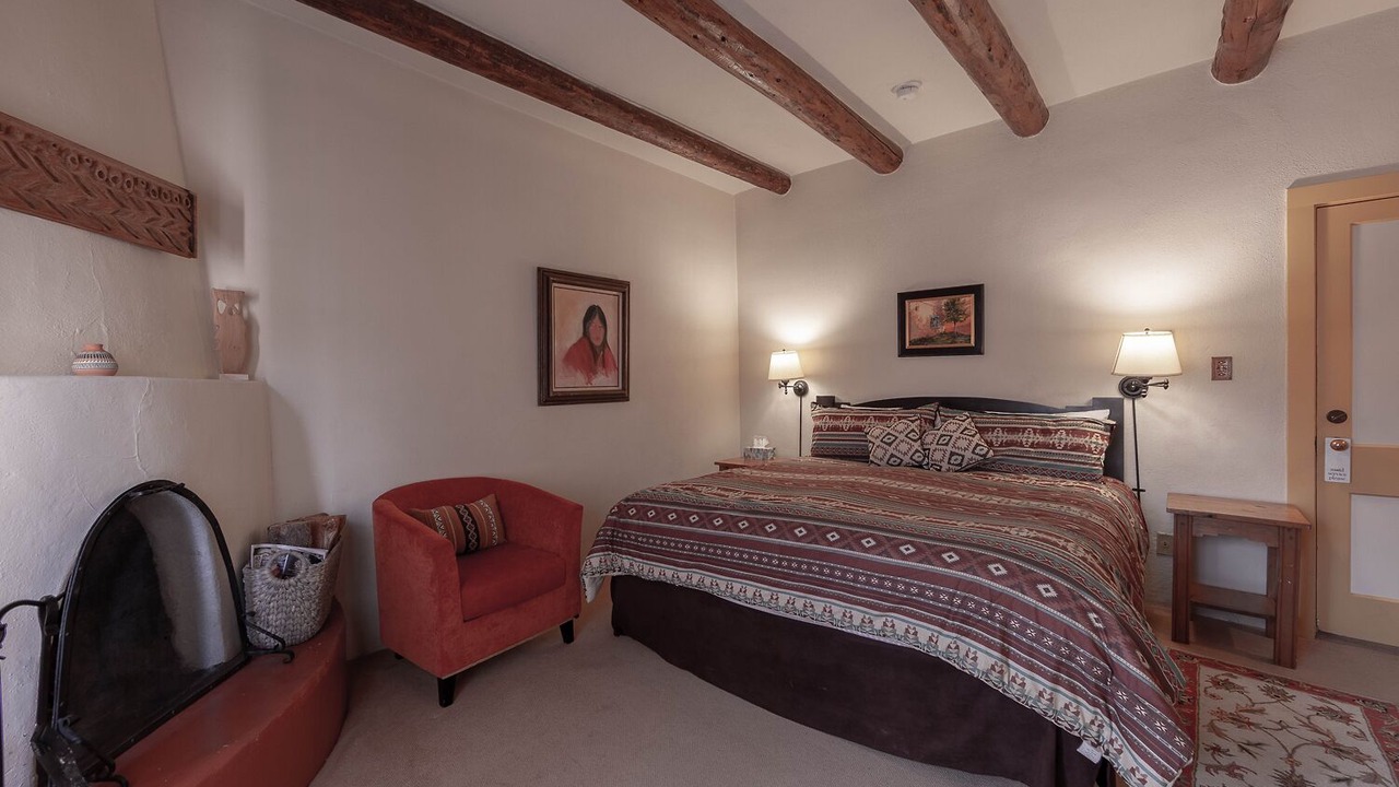 Photo of Livingroom in Taos