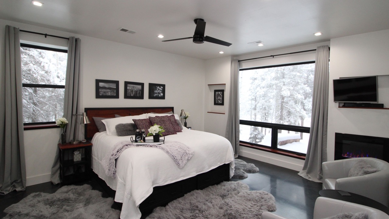 Photo of Livingroom in Angel Fire