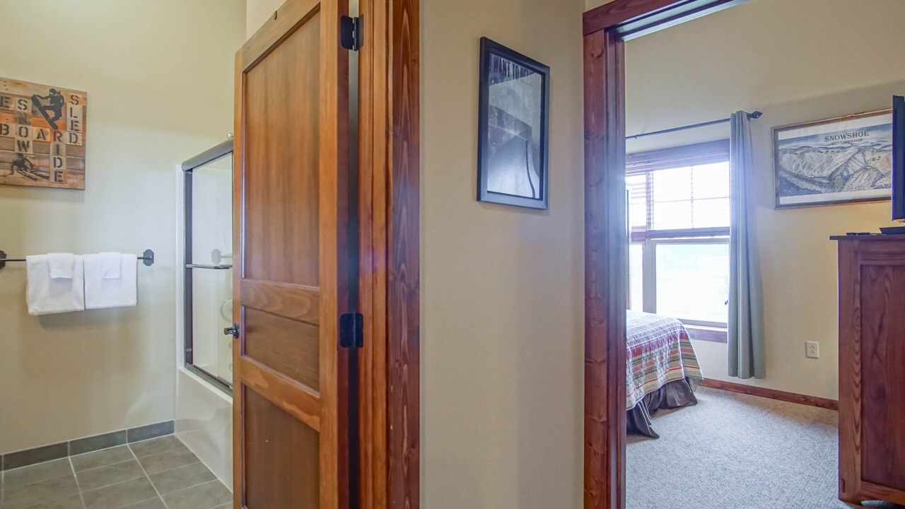 Photo of Bedroom in Snowshoe